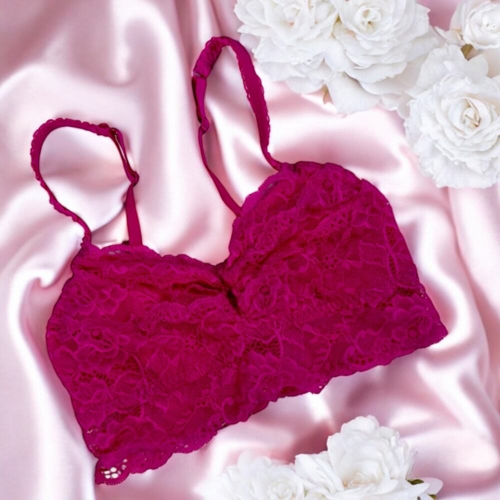 PINK Victoria's Secret Women's Small Bright Pink Lace Bralette Lingerie Romantic